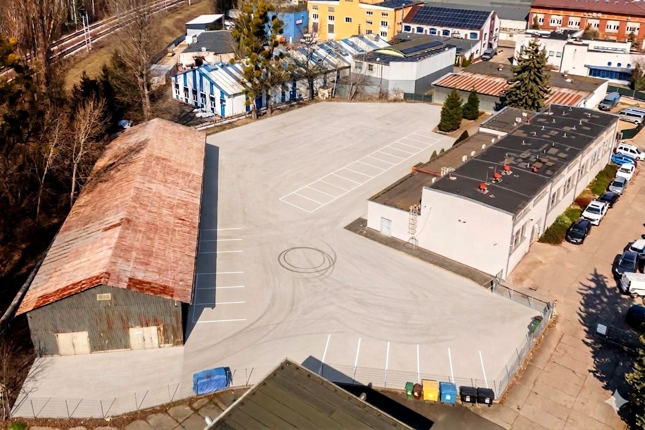 Biurowiec, ul. Robotnicza