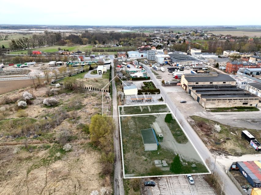 Działka usługowa Pakość