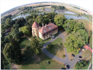 Budynek użytkowy Dobra