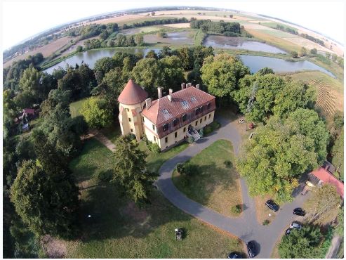 Budynek użytkowy Dobra