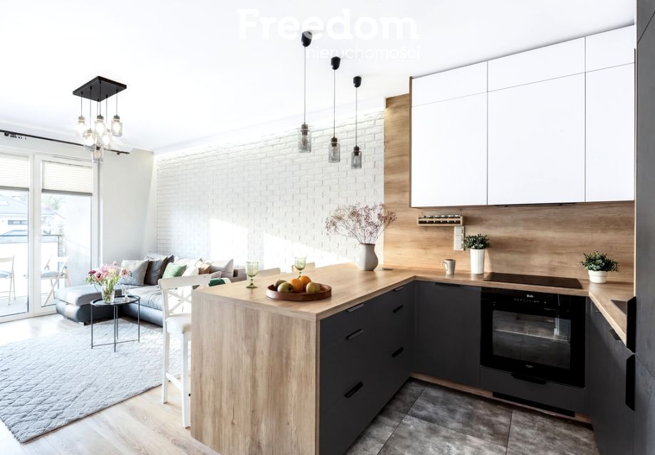 Mieszkanie blok mieszkalny nad rzeką