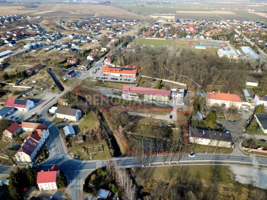 Działka usługowa Żórawina