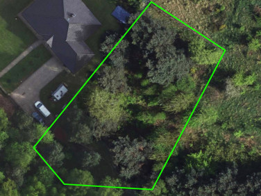 Działka nad jeziorem