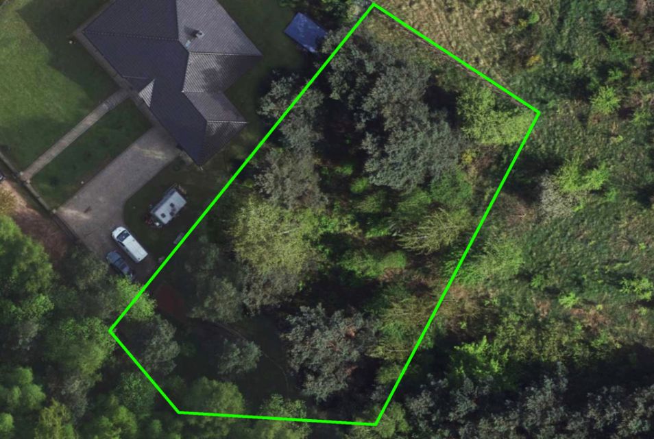 Działka nad jeziorem