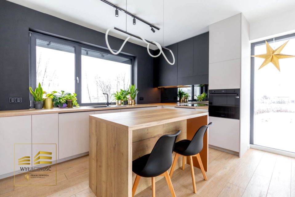 Dom wolnostojący sprzedaż