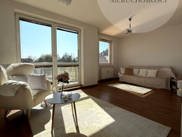 Mieszkanie blok mieszkalny nad jeziorem