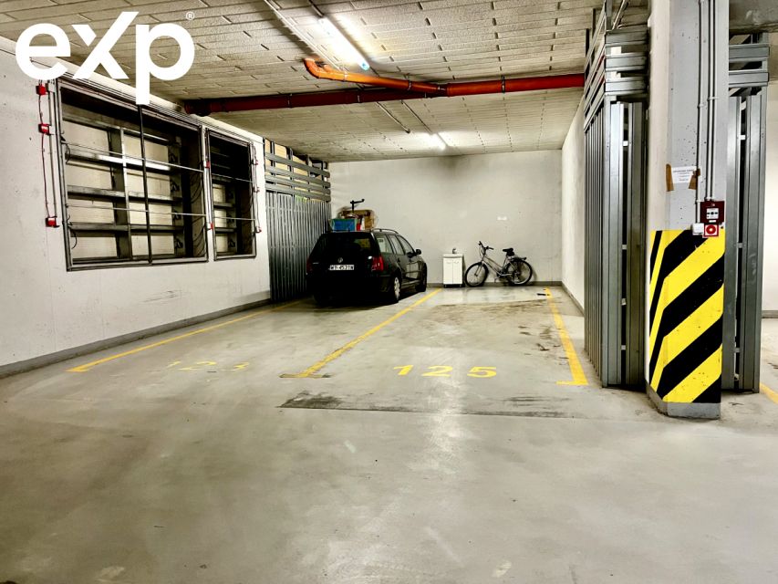 Budynek użytkowy Warszawa