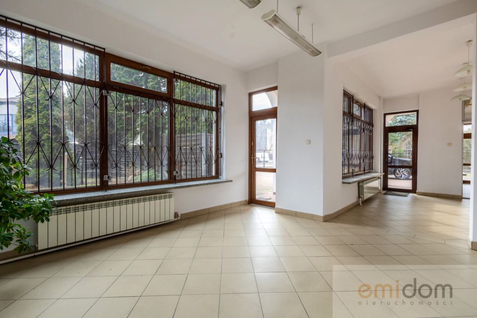 Budynek użytkowy Warszawa