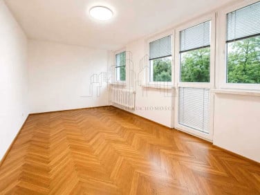 Mieszkanie blok mieszkalny nad rzeką