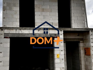 Dom z parkingiem