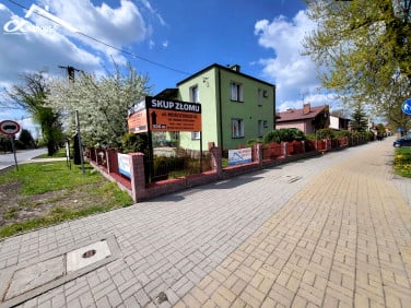 Dom z garażem