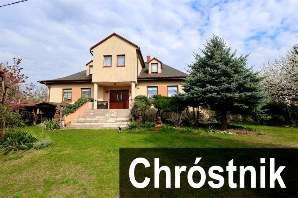 Dom Chróstnik