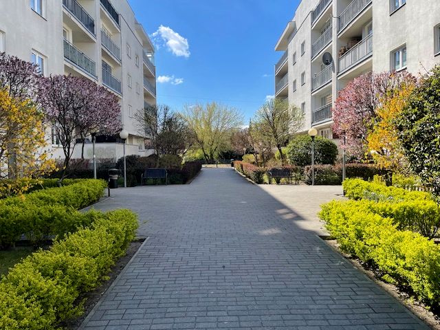 Mieszkanie blok mieszkalny sprzedaż