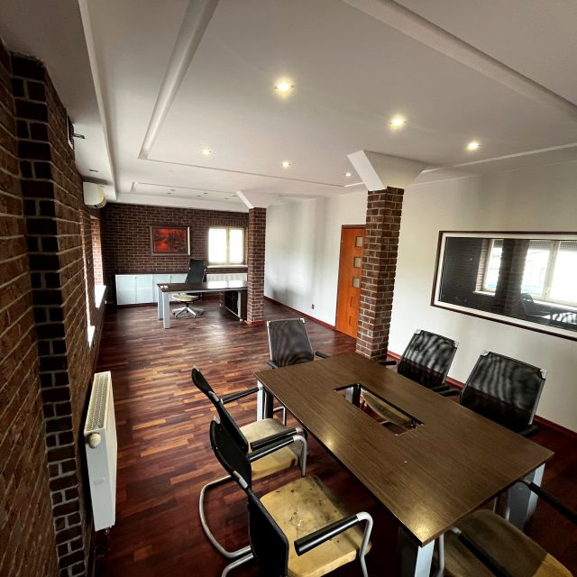 Budynek użytkowy Hutki