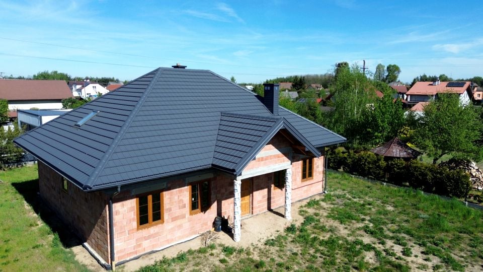 Dom z garażem