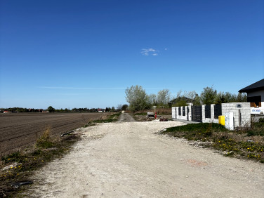 Działka budowlana Wieruchów
