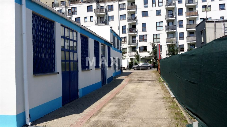 Budynek użytkowy Warszawa