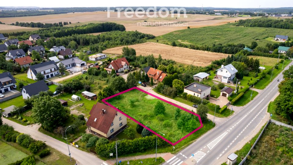 Działka nad jeziorem