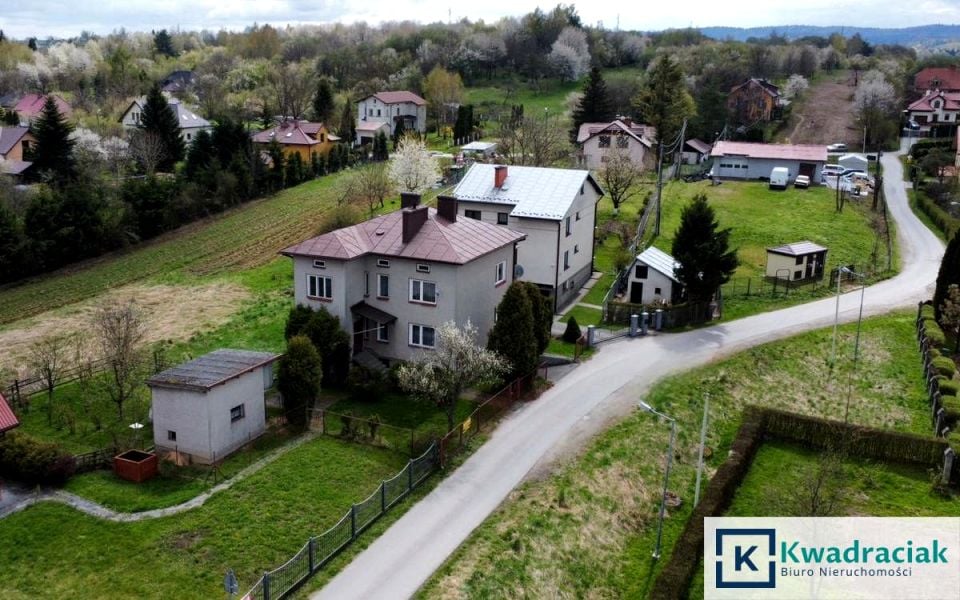 Dom z garażem