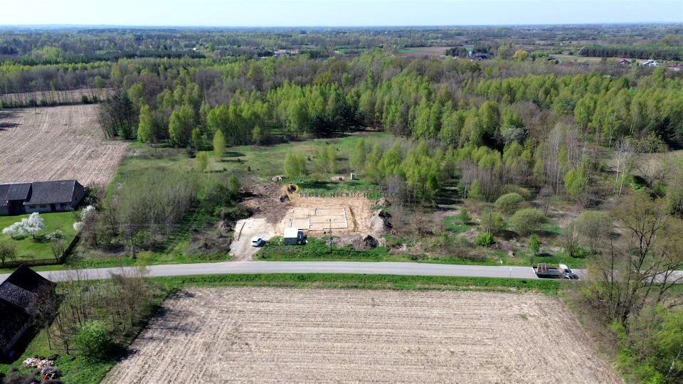 Zabudowana działka Mędrzechów