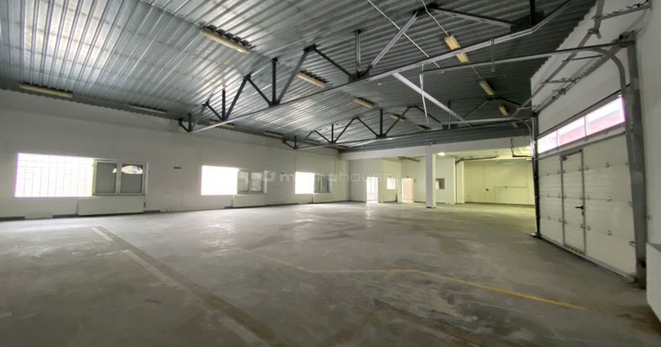 Budynek użytkowy Dziekanów Polski