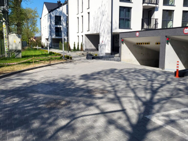 Mieszkanie blok mieszkalny nad rzeką