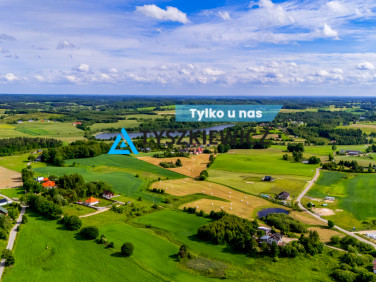 Działka nad jeziorem