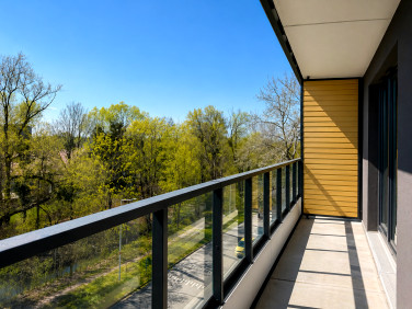 Mieszkanie blok mieszkalny przy lesie