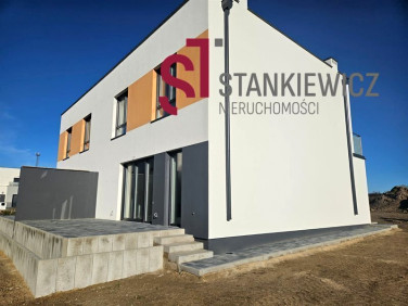 Dom Jezierzyce Kościelne