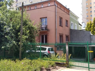 Dom z garażem