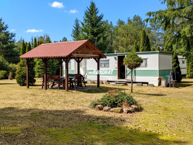 Działka nad jeziorem