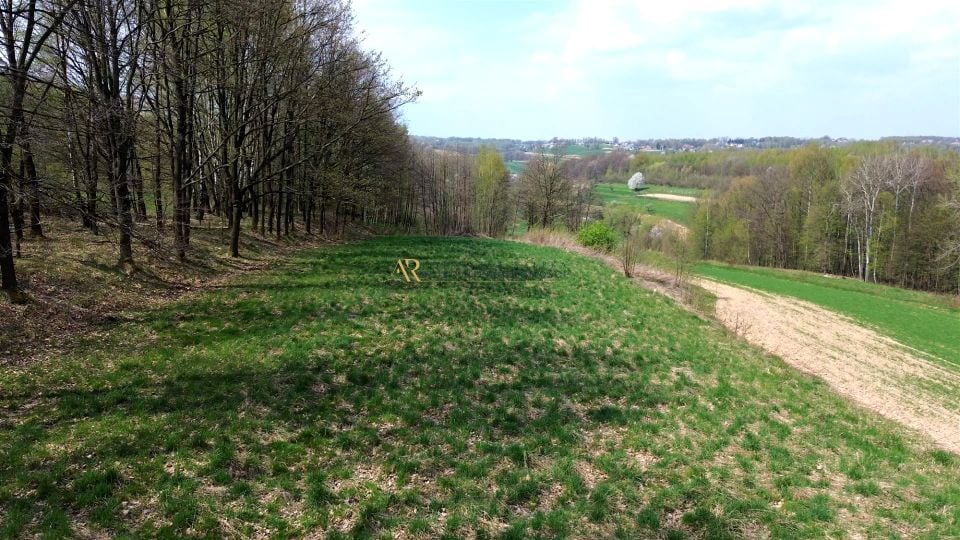 Zabudowana działka Porąbka Uszewska