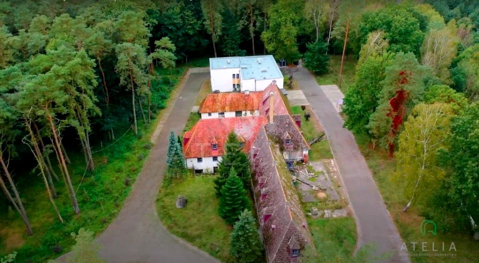 Budynek użytkowy Police