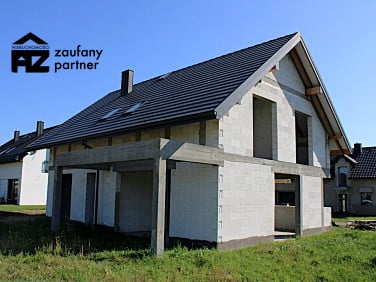Dom z garażem