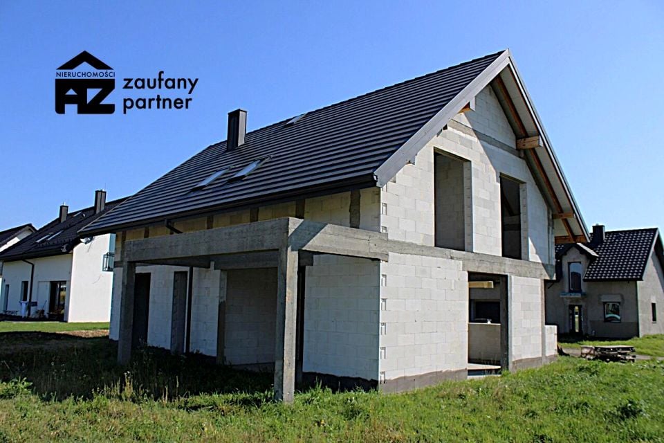Dom z garażem