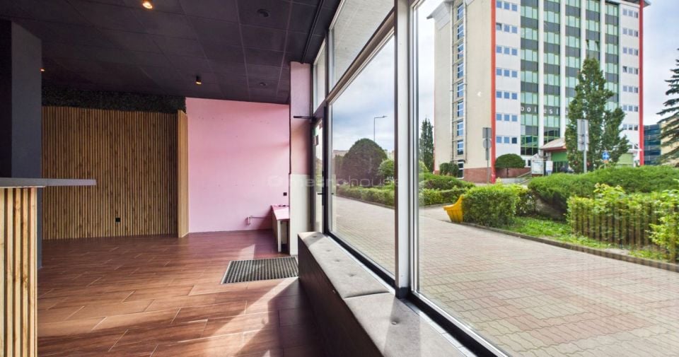 Wynajmę Lokal użytkowy Bolesławiec - 98 m²