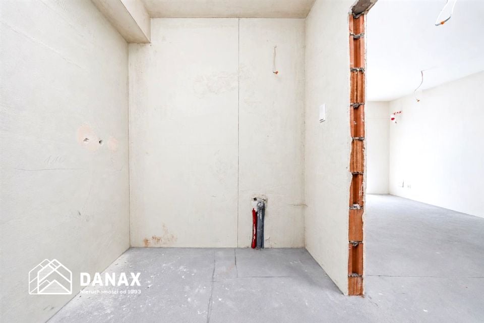 Mieszkanie blok mieszkalny przy lesie