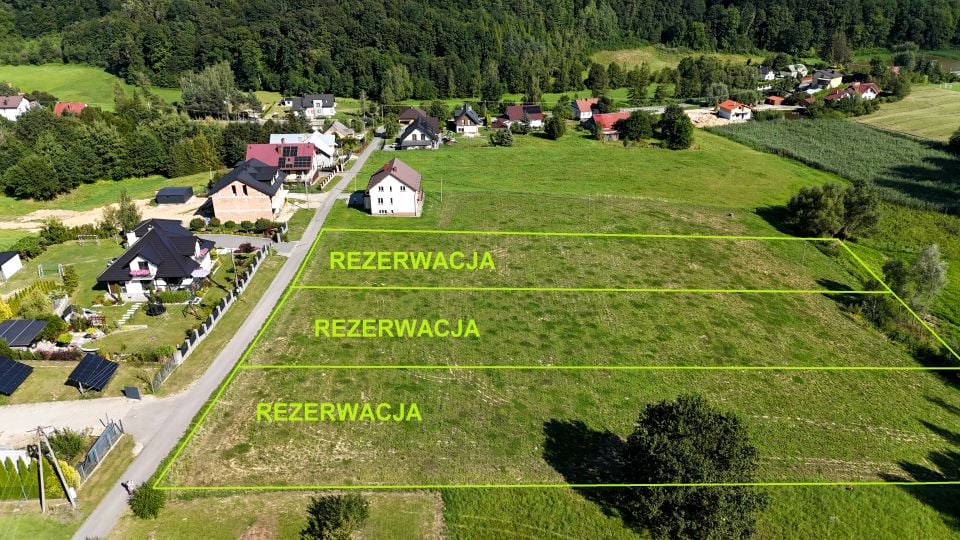 Działka przy lesie