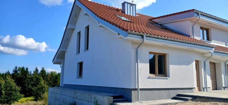 Dom z garażem