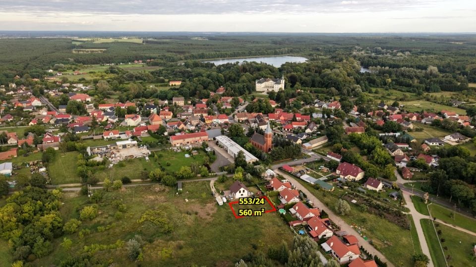 Działka przy lesie