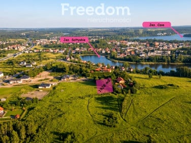Działka nad jeziorem