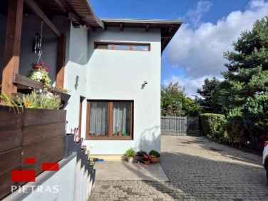 Dom z garażem