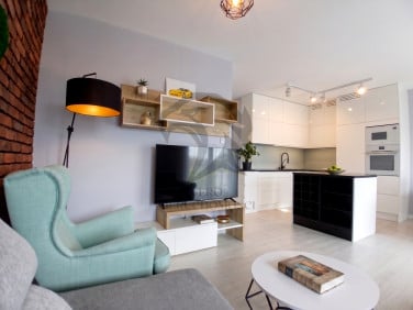 Mieszkanie blok mieszkalny nad rzeką
