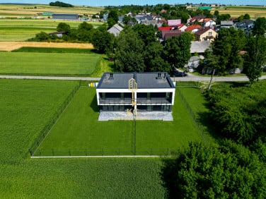 Dom z garażem