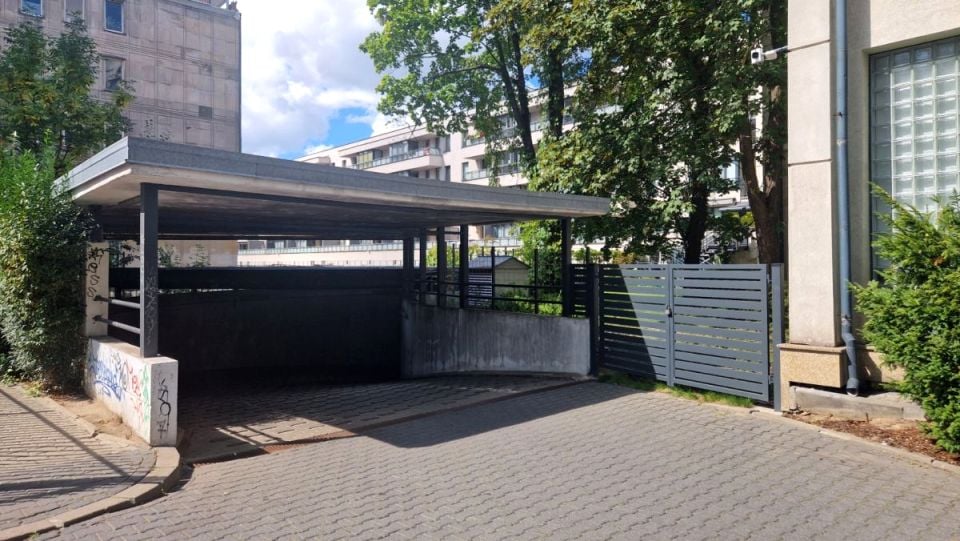 Budynek użytkowy Warszawa