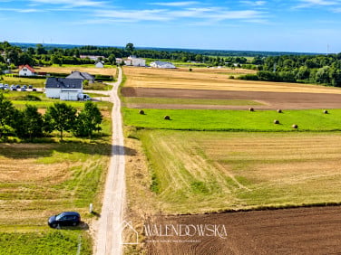 Działka nad jeziorem
