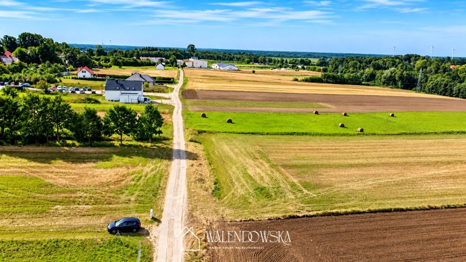 Działka nad jeziorem
