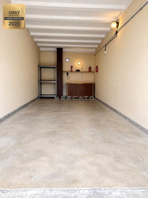 Budynek użytkowy Warszawa