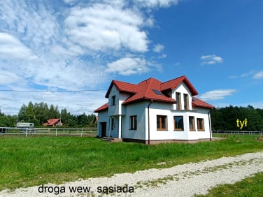 Dom z garażem