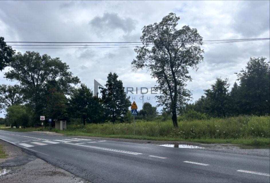 Działka usługowa Mikówiec